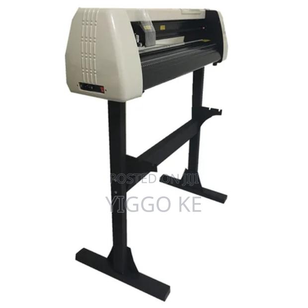 User Friendly 2ft Normal Cutting Plotter - thumbnail 3
