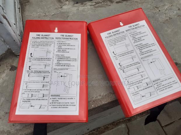 Certified BSEN Fire Blankets - thumbnail 2