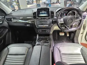 Mercedes-Benz GLE-Class GLE 350d 4MATIC 2018 White
