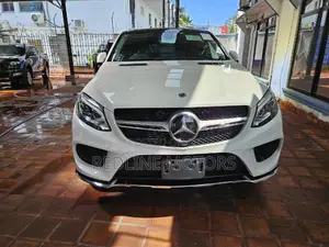 Mercedes-Benz GLE-Class GLE 350d 4MATIC 2018 White