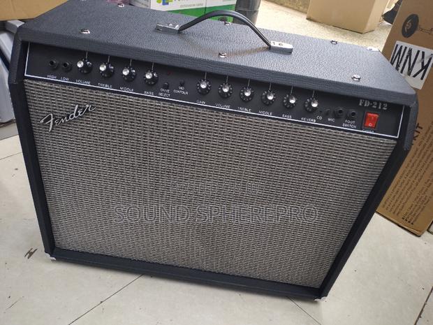 Fender FD-212 Solo Guitar Combo - main view