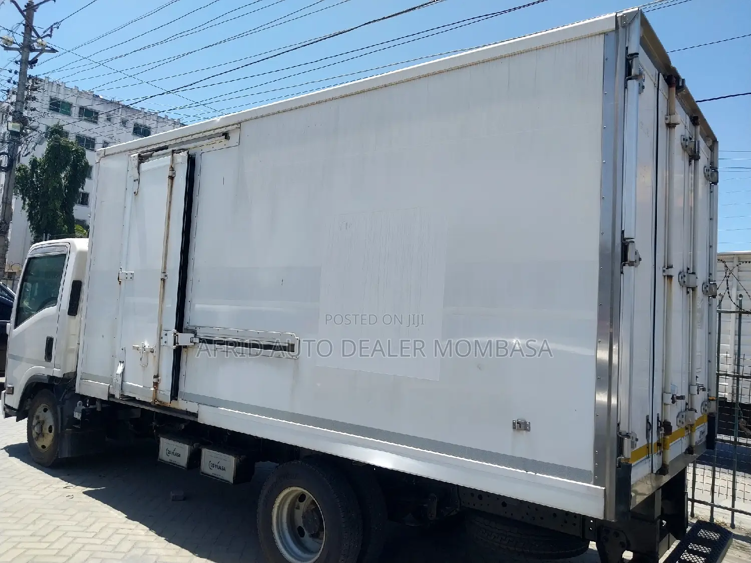 Isuzu Elf Freezer Body