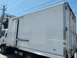 Isuzu Elf Freezer Body