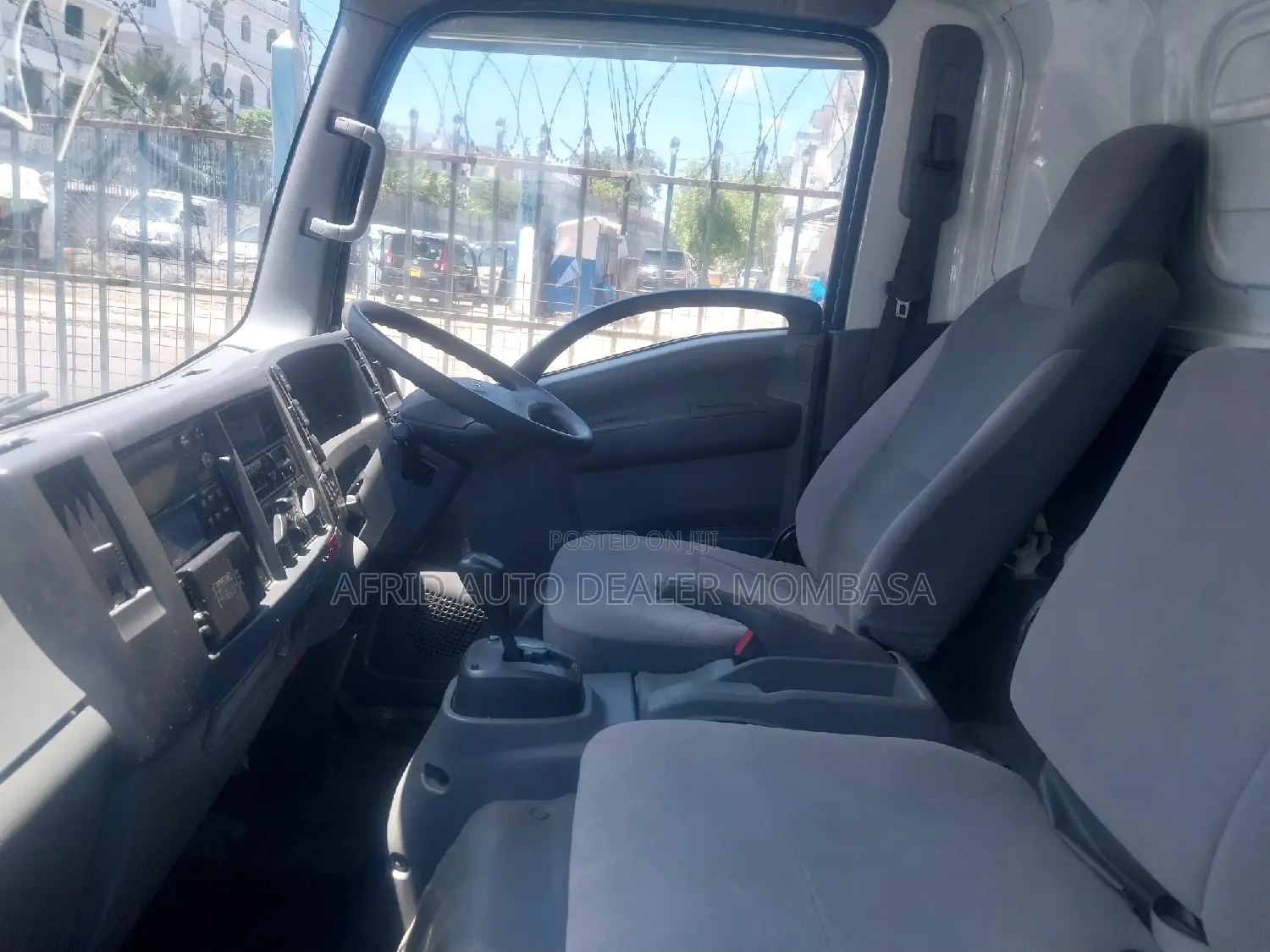 Isuzu Elf Freezer Body