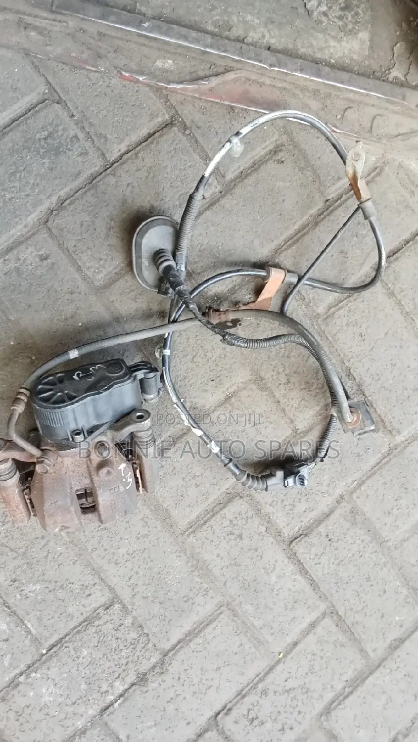 Honda CR-V Rear Electric Brake Caliper