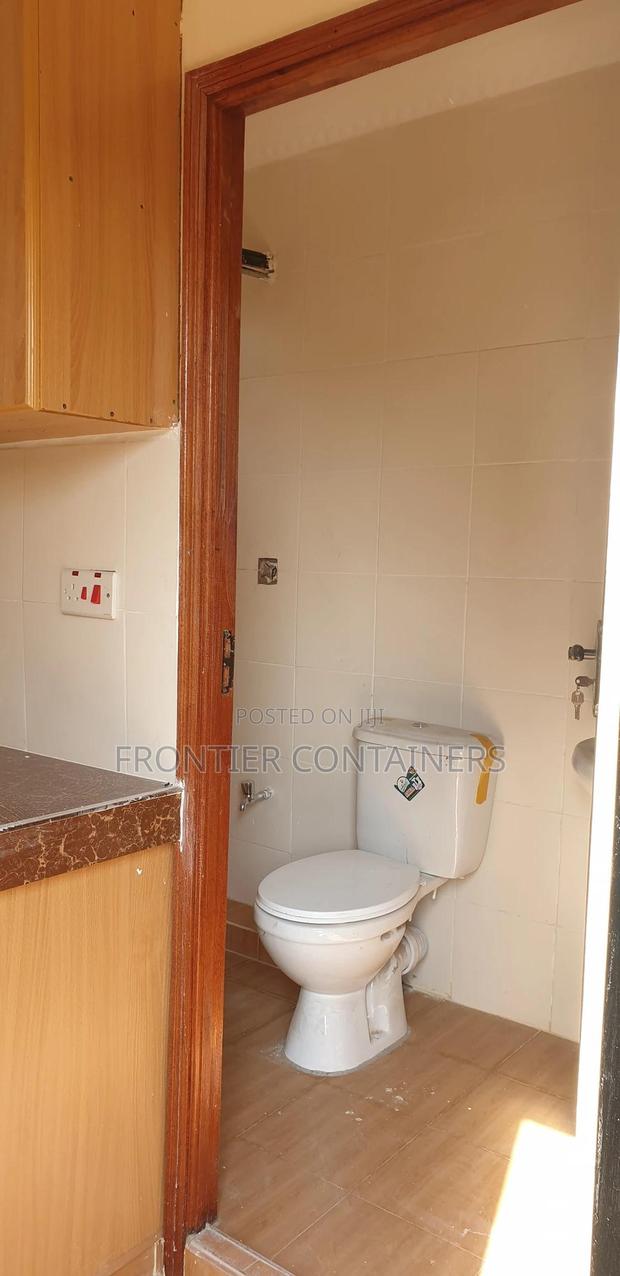 20ft Bed Sitter - thumbnail 9