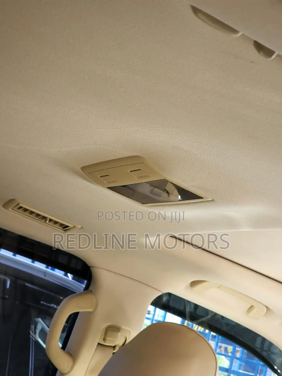 Toyota Land Cruiser 4.6 V8 GXR 2017 Gold
