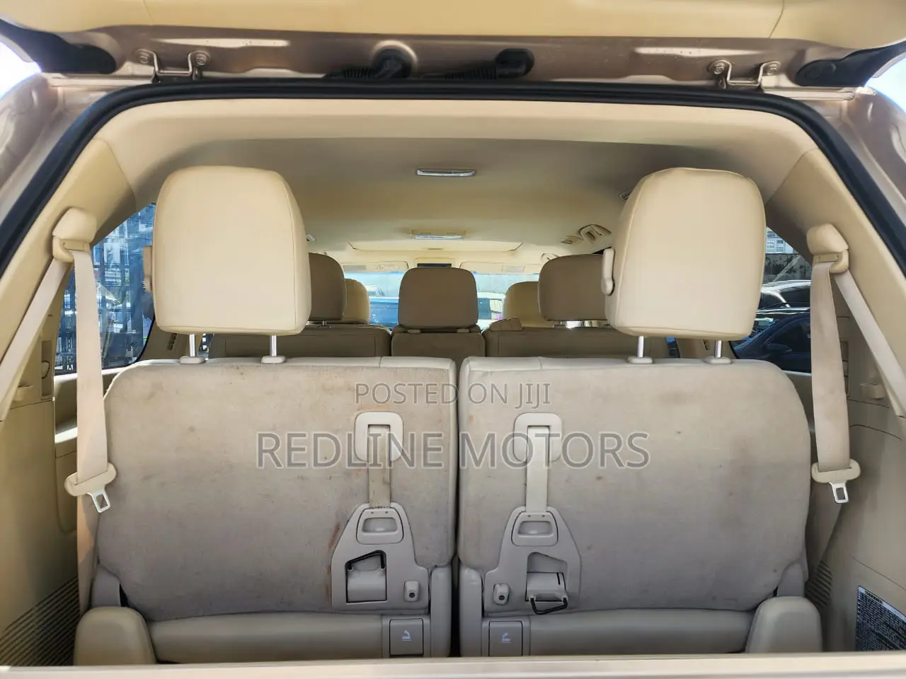 Toyota Land Cruiser 4.6 V8 GXR 2017 Gold
