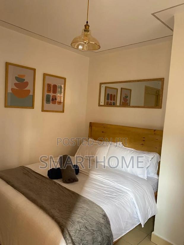 One Bedroom Abnb South B - thumbnail 3