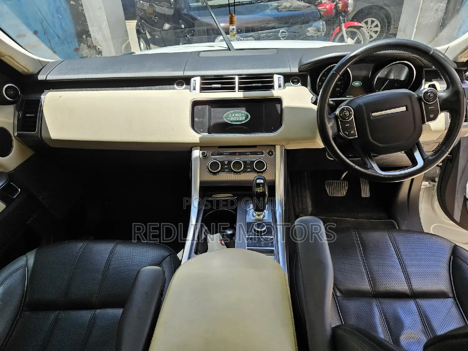 Land Rover Range Rover Sport SE Td6 4x4 (3.0L 6cyl 8A) 2017 White