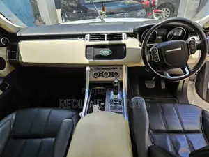 Land Rover Range Rover Sport SE Td6 4x4 (3.0L 6cyl 8A) 2017 White