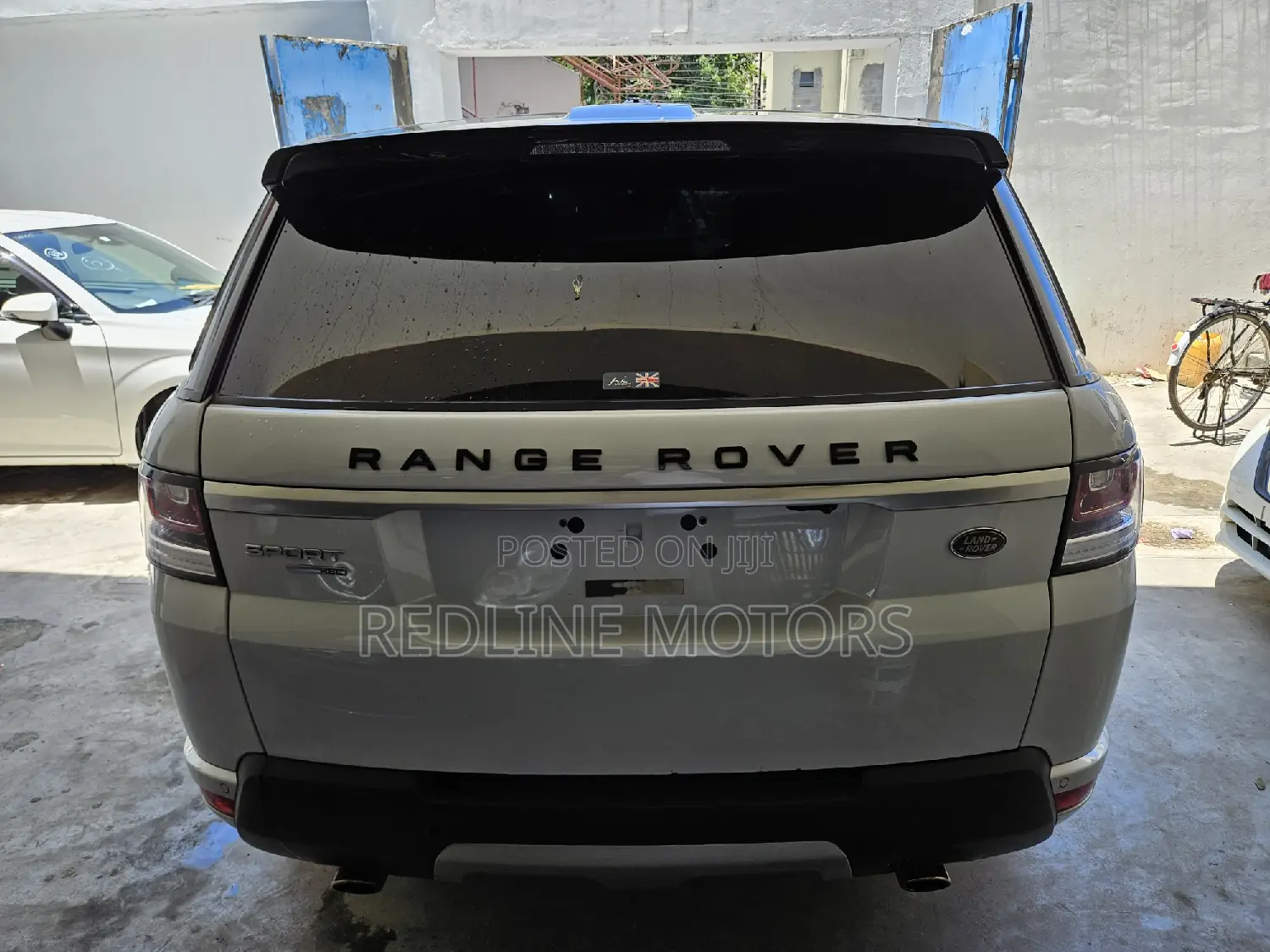 Land Rover Range Rover Sport SE Td6 4x4 (3.0L 6cyl 8A) 2017 White