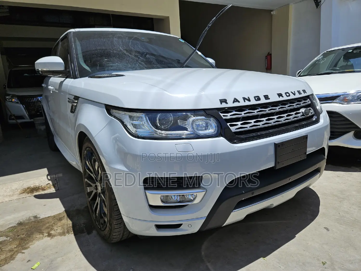 Land Rover Range Rover Sport SE Td6 4x4 (3.0L 6cyl 8A) 2017 White