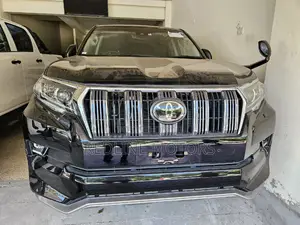 Toyota Land Cruiser Prado 2.7 2018 Black