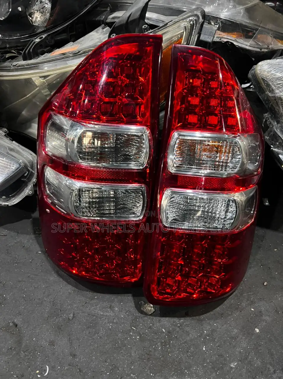 Tail Light Noah 2012