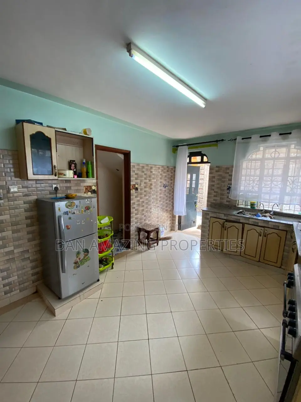 5bdrm Maisonette in Muigai 800Mts, Kitengela for sale