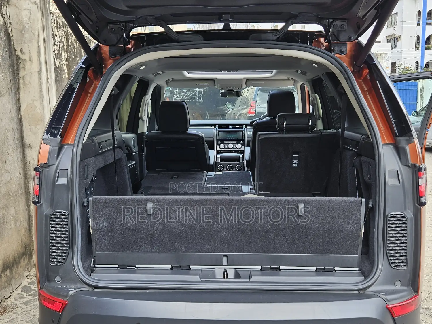 Land Rover Discovery Sport SE 2017 Orange