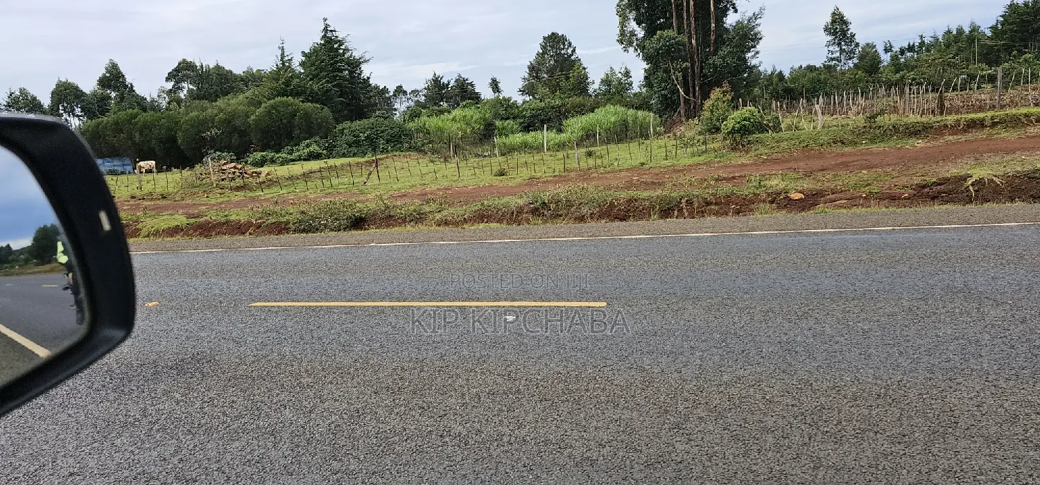 Commracial 1⁄4 Plot Touching Highway Kapseret Lemook Eldoret