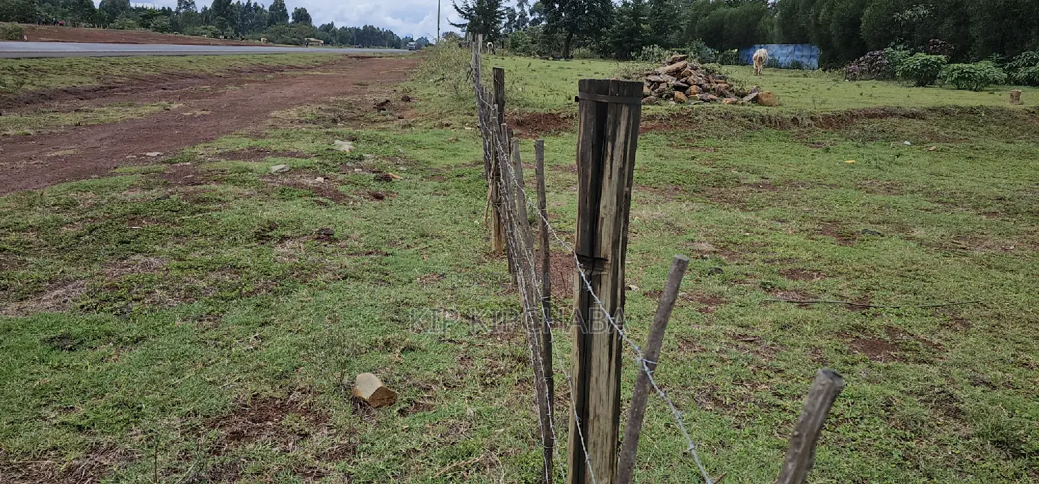 Commracial 1⁄4 Plot Touching Highway Kapseret Lemook Eldoret
