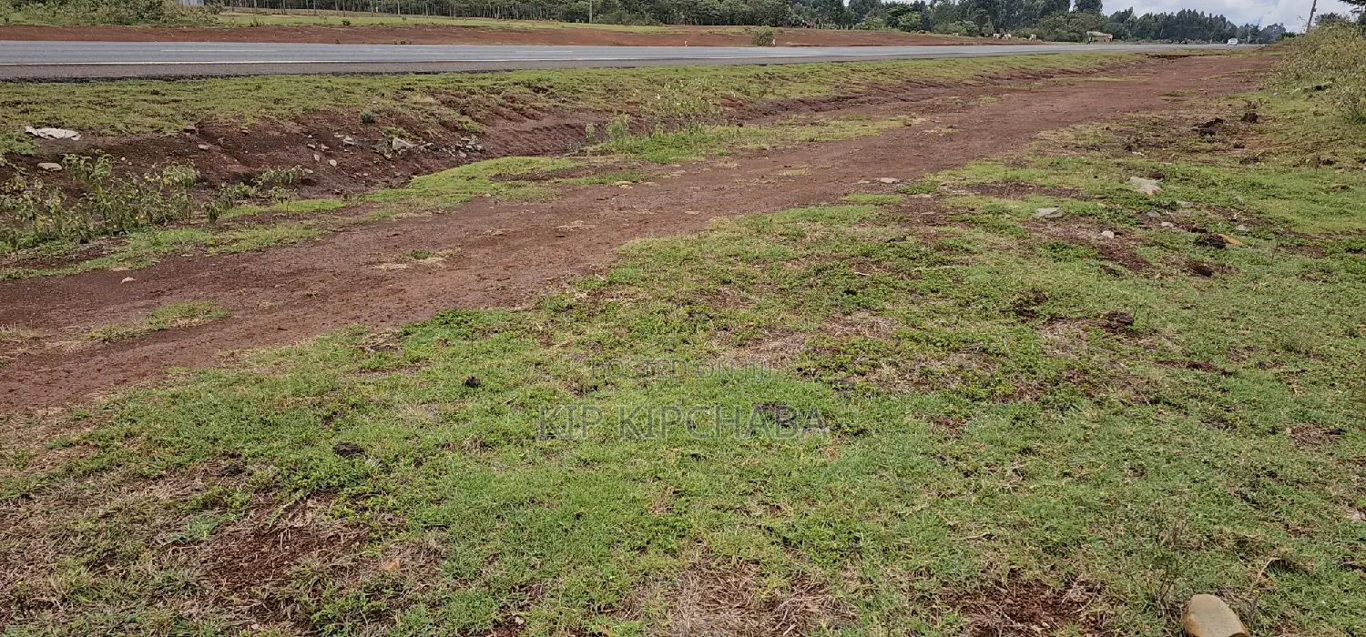 Commracial 1⁄4 Plot Touching Highway Kapseret Lemook Eldoret