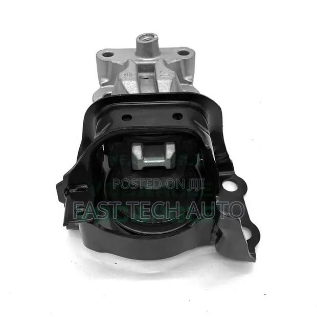 Nissan Note Turbo Engine Mount
