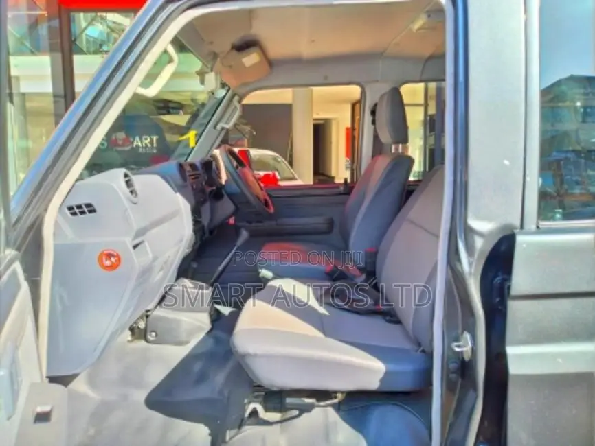 New Toyota Land Cruiser 2023 Gray