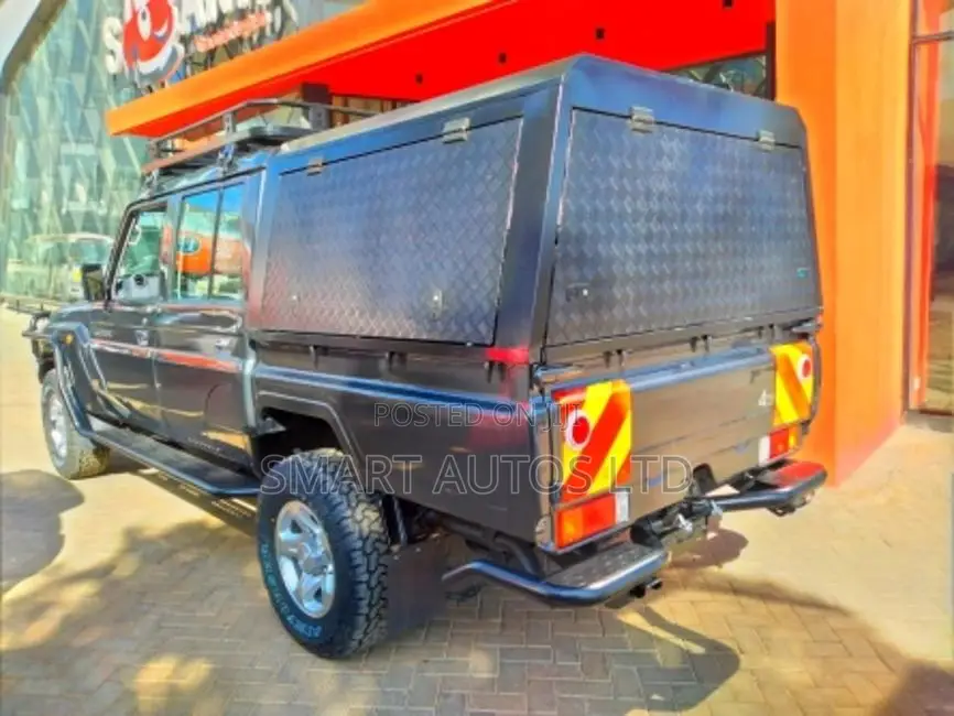 New Toyota Land Cruiser 2023 Gray