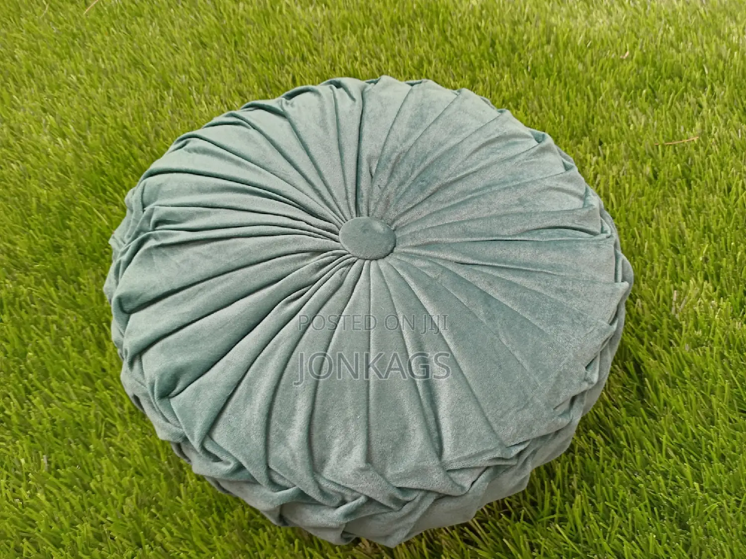 European Style Round Solid Cushion