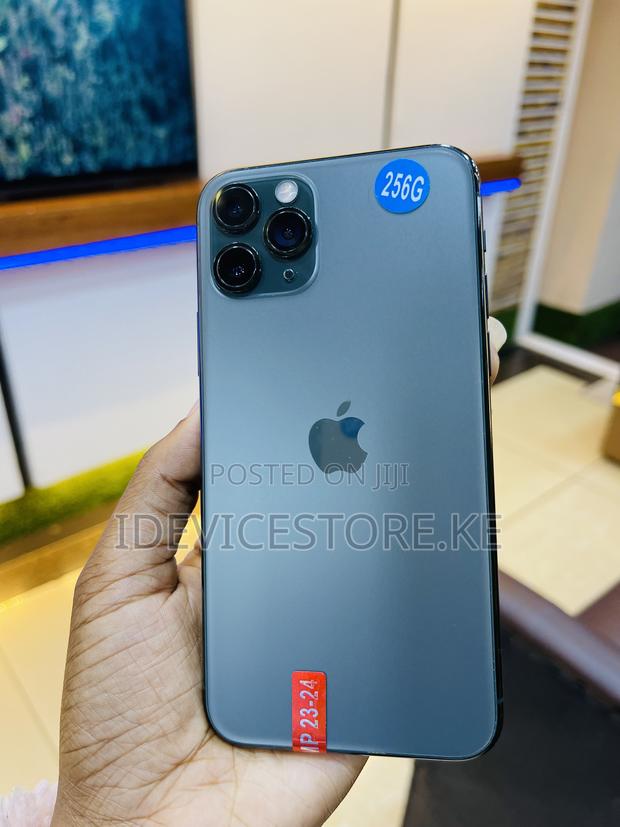 Apple iPhone 11 Pro 256 GB Green - thumbnail 2