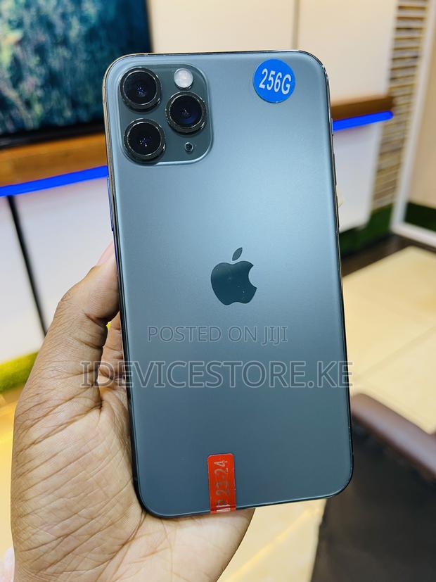 Apple iPhone 11 Pro 256 GB Green - thumbnail 3