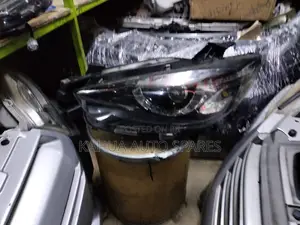 Mazda Cx5 2015/2016/2017 Inbuilt Xenon Headlight 5-Pin