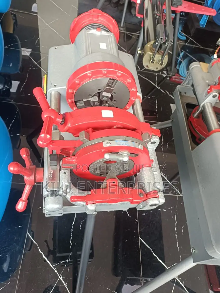 Pipe Threading Machine Available With Electric Powered