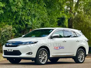 Toyota Harrier 2.0 2016 Pearl