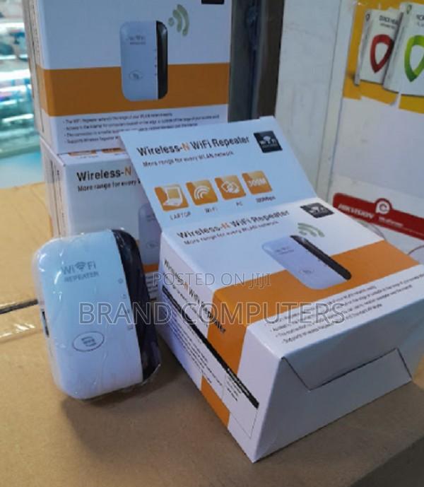 Affordable 300 MBPS Wifi Repeater Wifi Extender Wifi Boost - main view