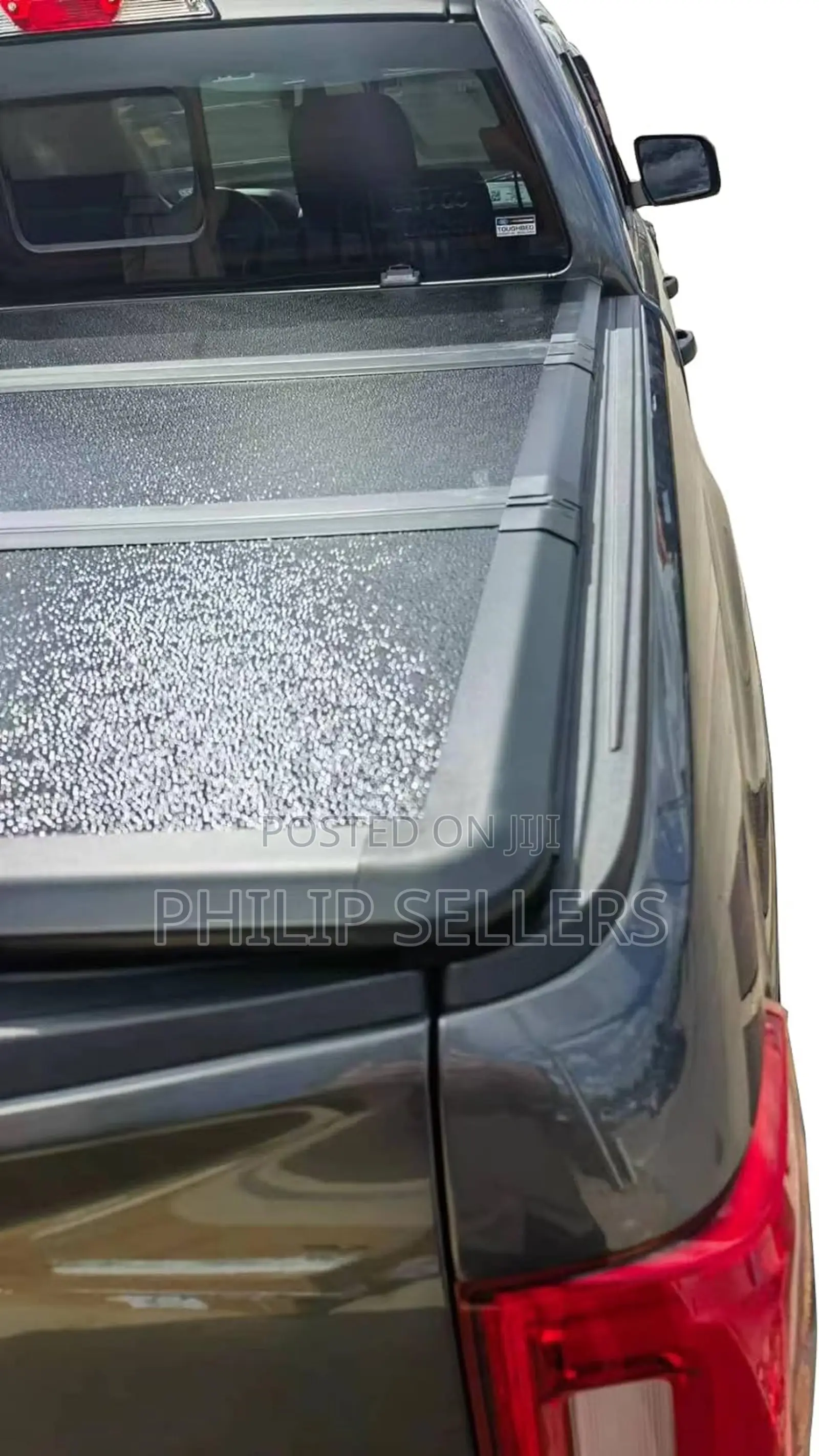 Hard Tri-Fold Truck Bed Tonneau Cover Compatible With 2019-2