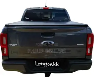 Hard Tri-Fold Truck Bed Tonneau Cover Compatible With 2019-2
