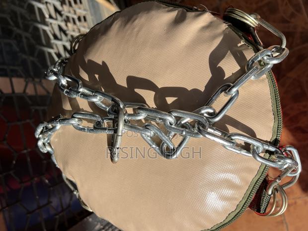 Quality 40kgs Punching Bag. - thumbnail 3