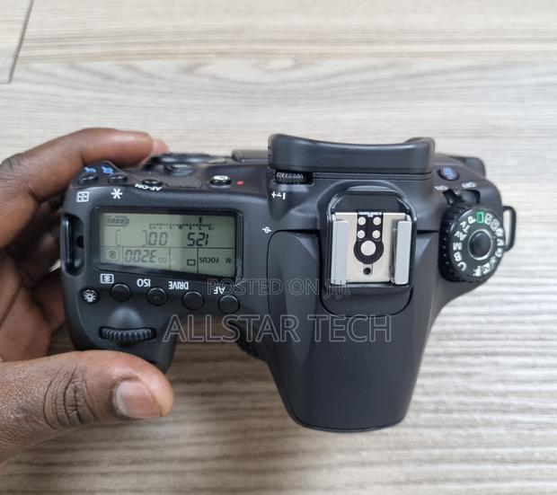 Canon EOS 60D DSLR With 18:55mm Lens - thumbnail 4