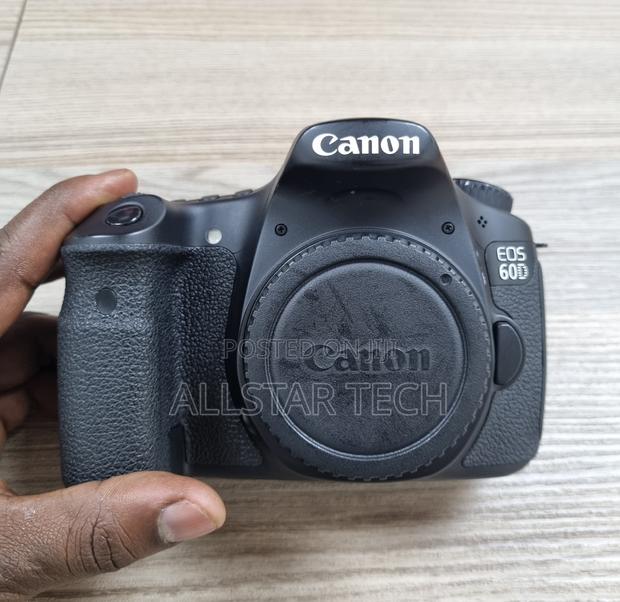 Canon EOS 60D DSLR With 18:55mm Lens - main view