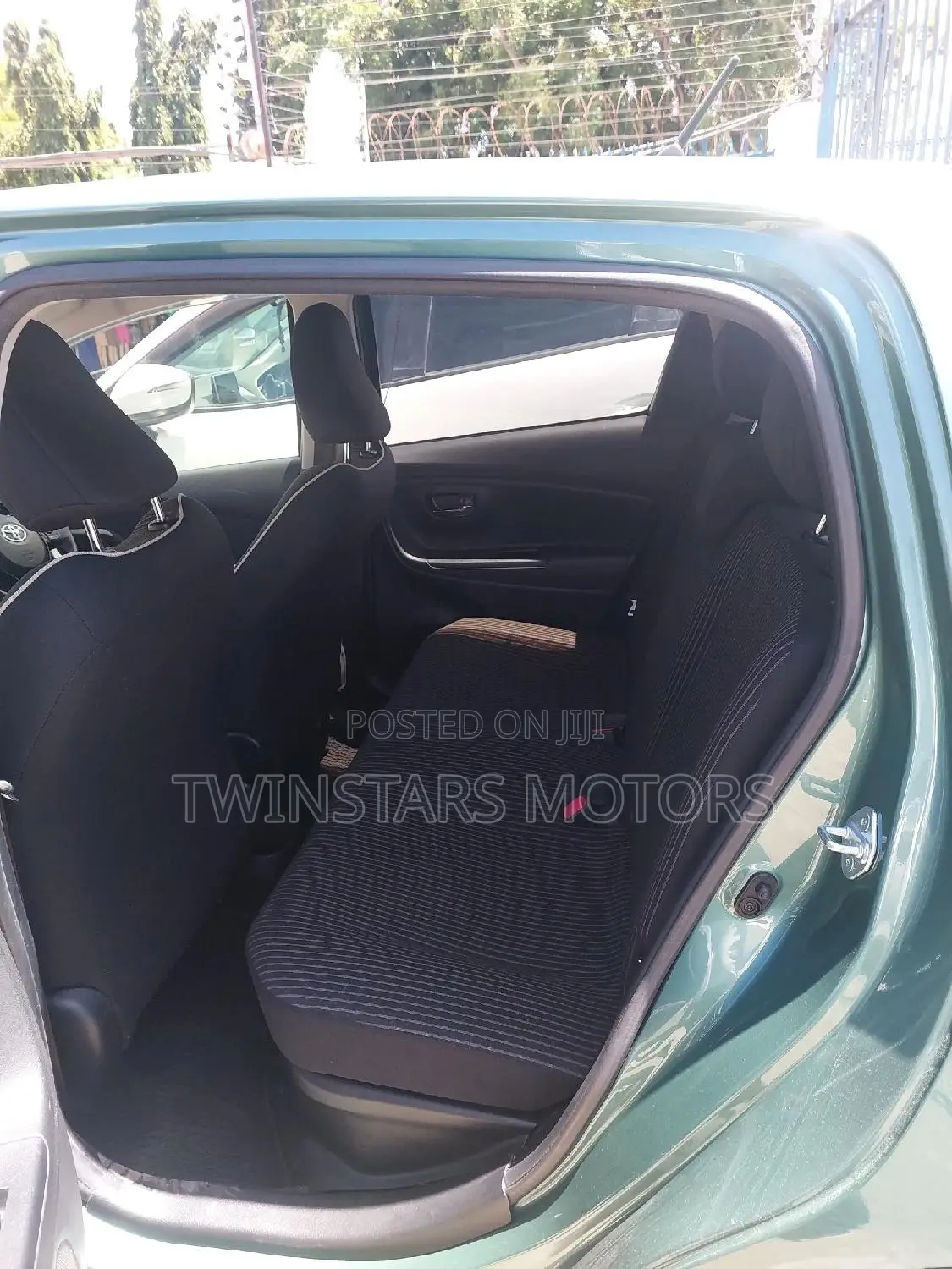Toyota Vitz 1.5 FWD Hybrid 5dr 2019 Green