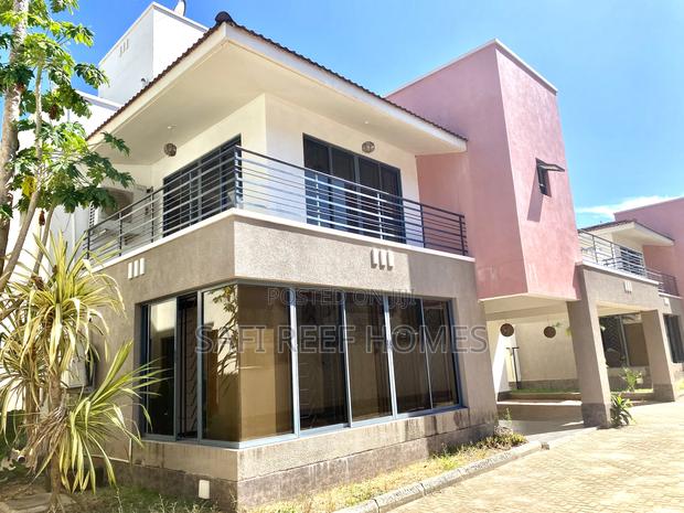4bdrm Villa in Nyali for rent - main view