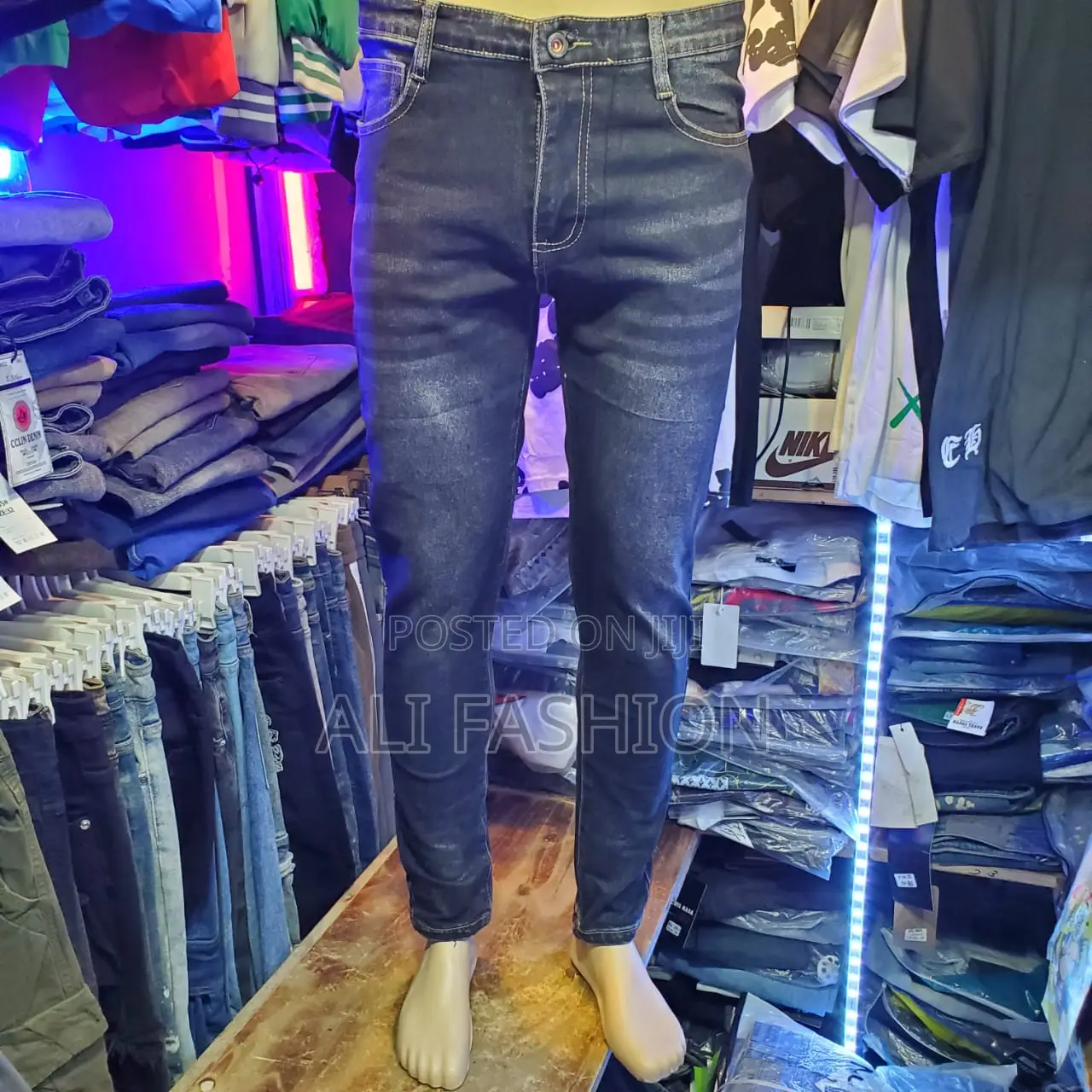 Slim Fits Jeans