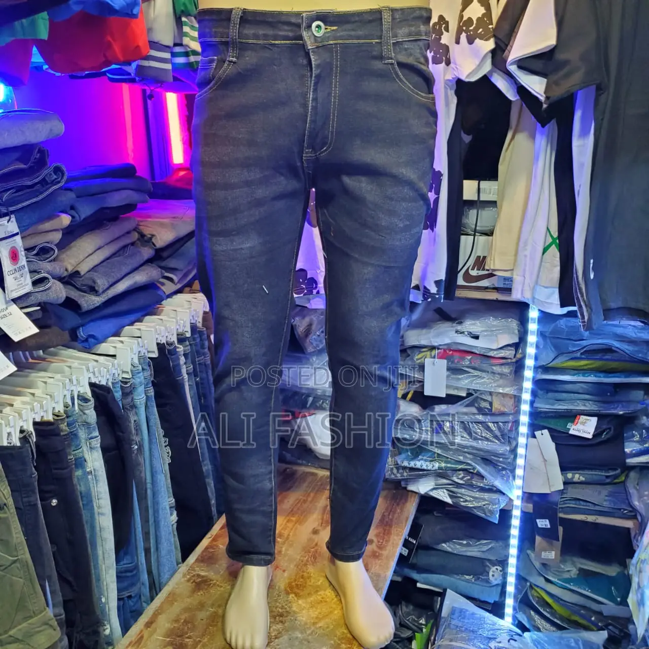 Slim Fits Jeans