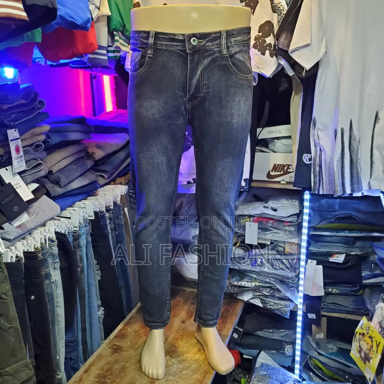 Slim Fits Jeans