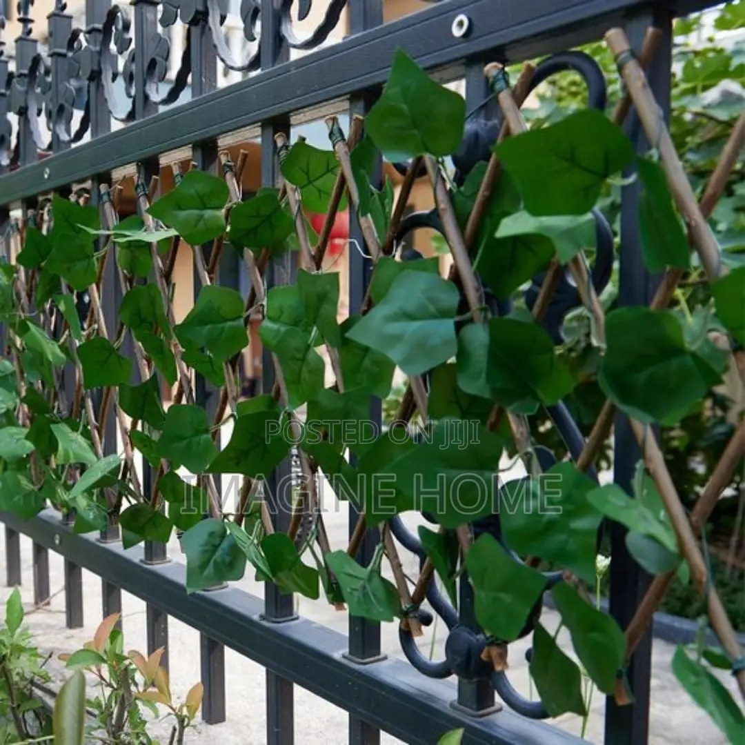 Stretchable Green Fence