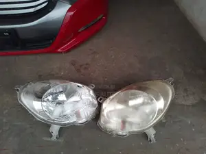 Headlight Passo 2010 Non Xenon