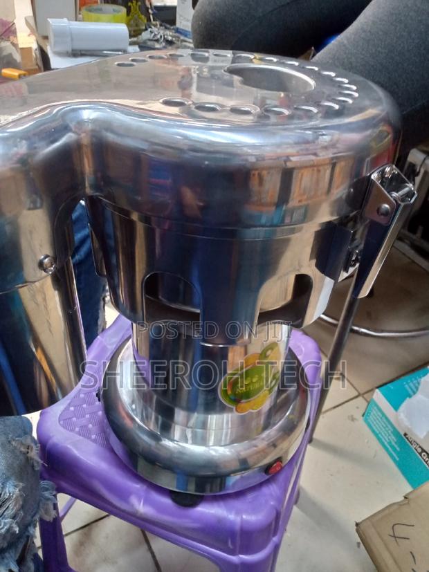 Electric Commercial Juicer Machine