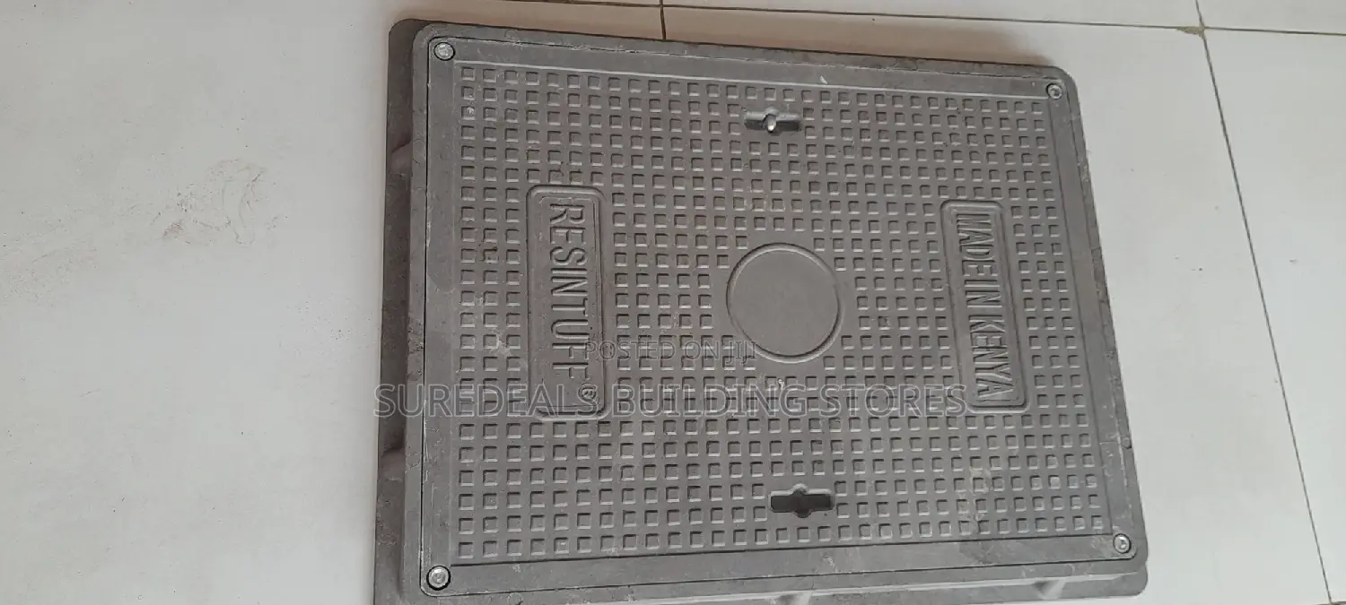 Reinforced Fibre Lockable Manhole Cover