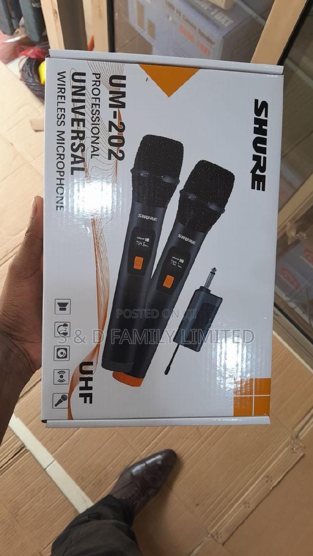 Omax Um-202 Professional Universal Wireless Microphone - main view