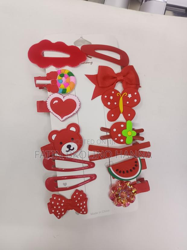 Pretty Kids Hair Clips Set - main view